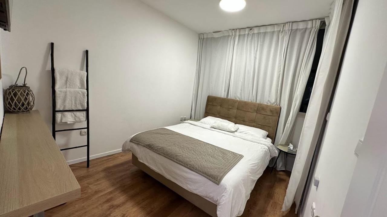 Gma Caesarea Apartment ภายนอก รูปภาพ