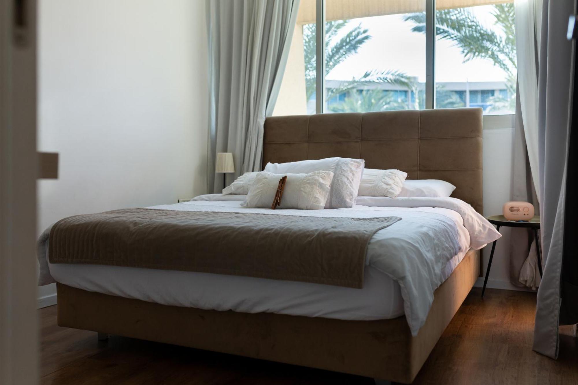 Gma Caesarea Apartment ภายนอก รูปภาพ